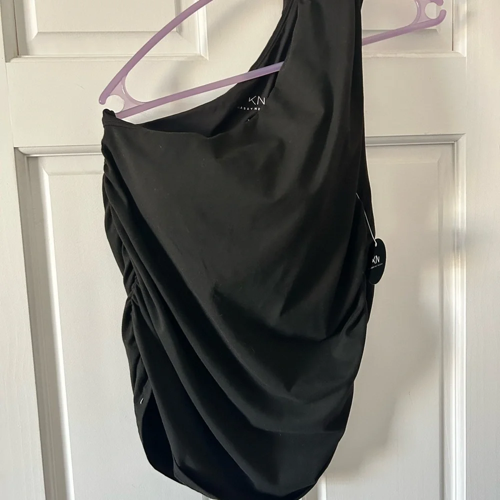 Klassy Network Black One-Shoulder Top with built in bra - Picture 5 of 5